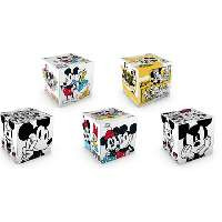 Kartika Mickey és barátai mintás papírzsebkendő dobozban 56db